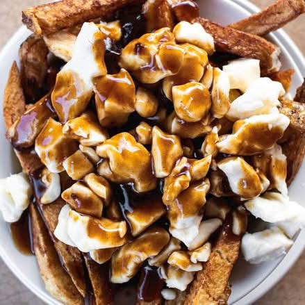 Classic Poutine / Poutine Classique