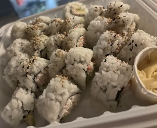 California Roll (8pcs)