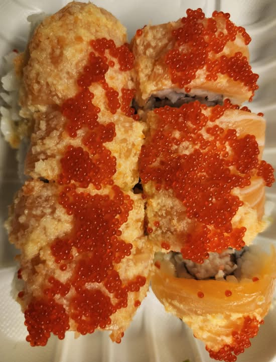 Super Salmon Roll (8pcs)