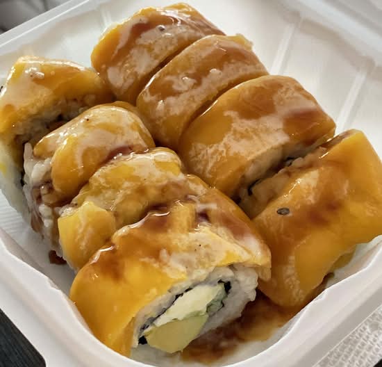 Mango Roll (8pcs)