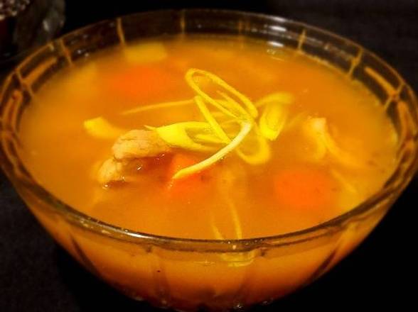 Chicken and vegetable  Soup(16oz)