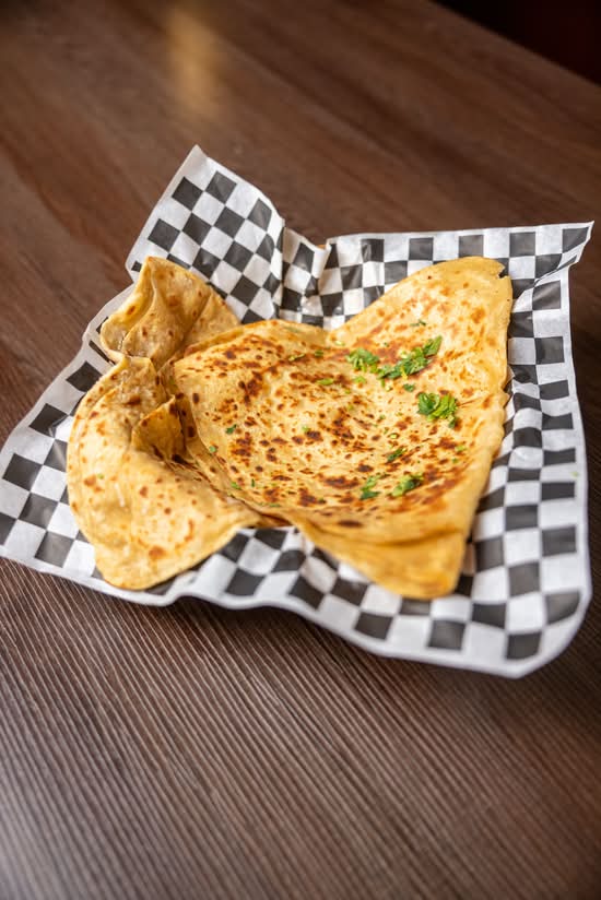 Triangle Butter Paratha (2 pcs)