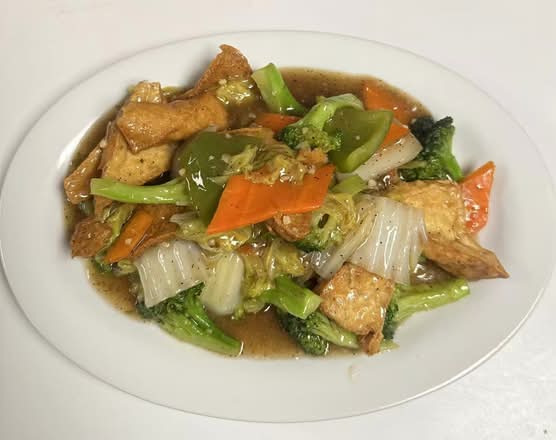 Deep-Fried Tofu with Mixed Vegetables