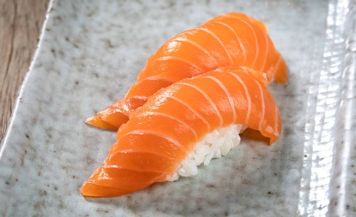 C02. Salmon Sushi