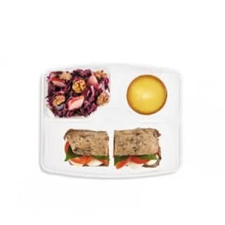 Sandwich aux tomates et bocconcini en coffret-repas / Tomato & bocconcini sandwich in a meal box