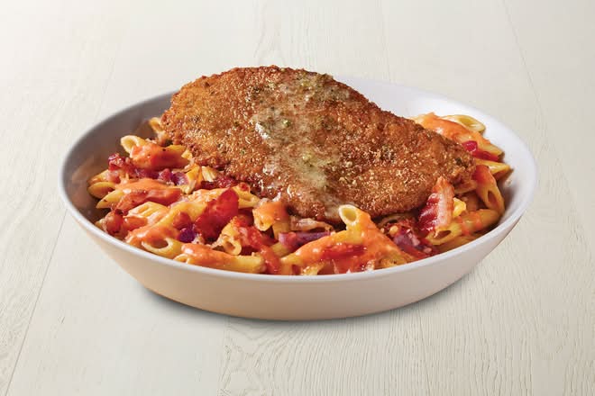 Poulet croustillant, bacon et sauce rosée