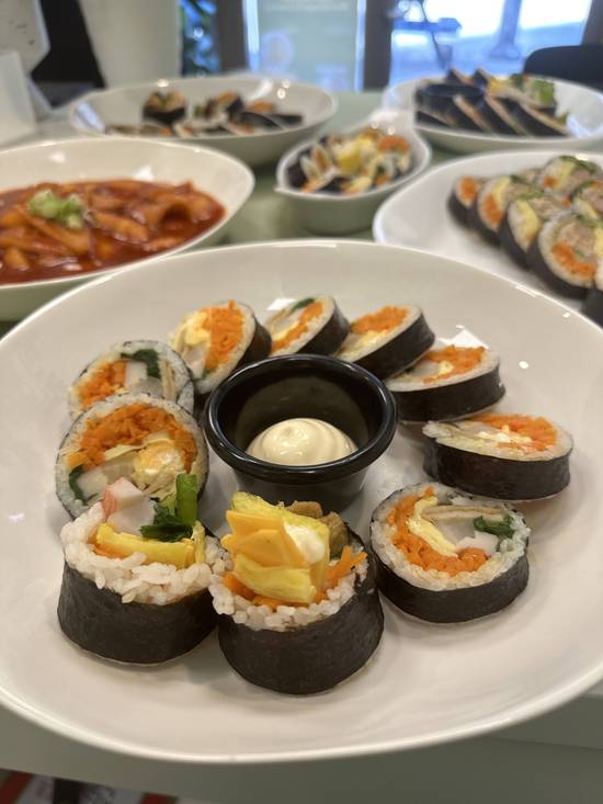 Cheese Kimbap 치즈김밥