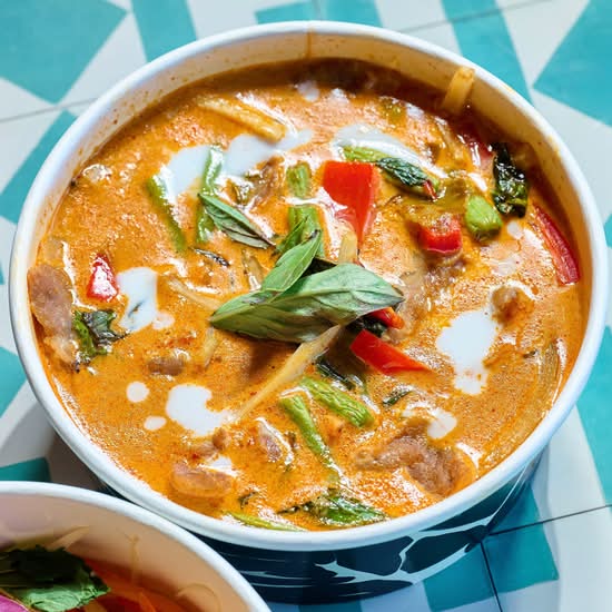 RED CURRY (MEDIUM)