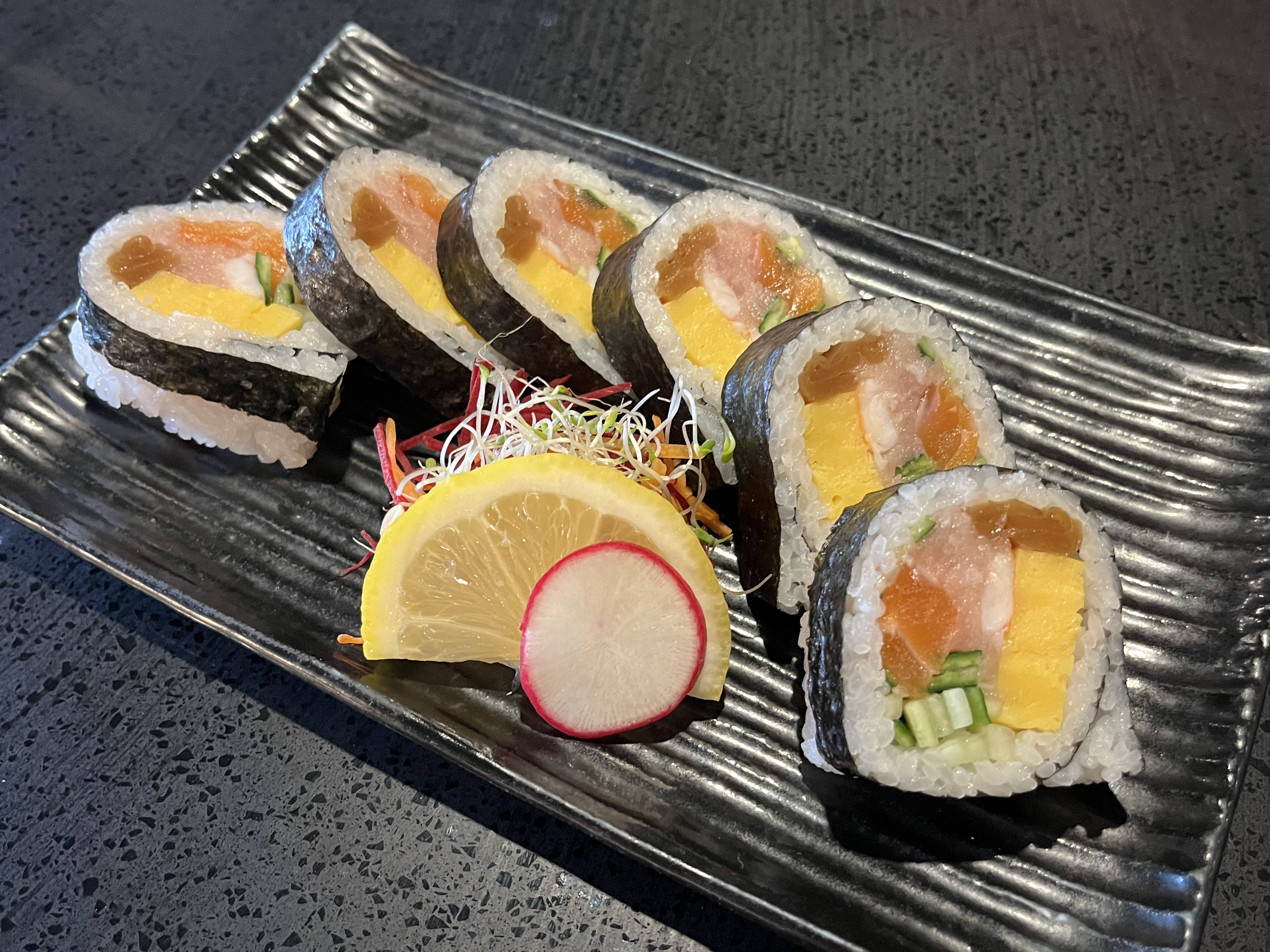 Futo Maki (Seaweed Outside Roll)