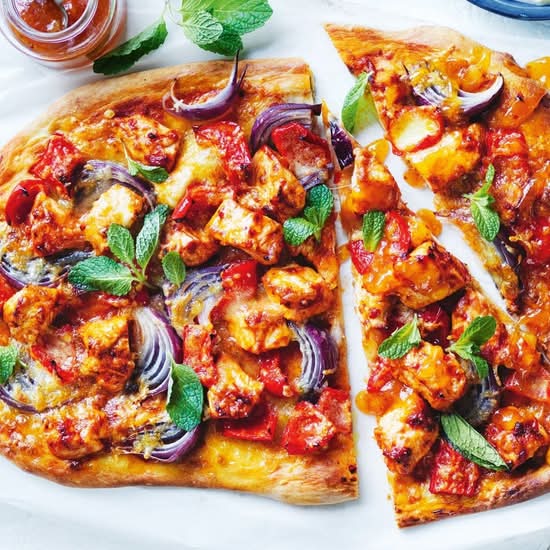 Butter Chicken Pizza