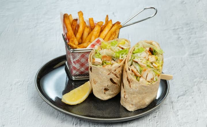 Chicken Caesar Wrap +1 Regular Side