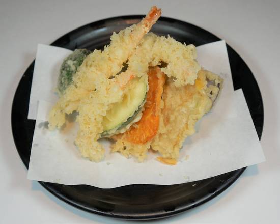 62. Assorted Tempura (8 pcs)