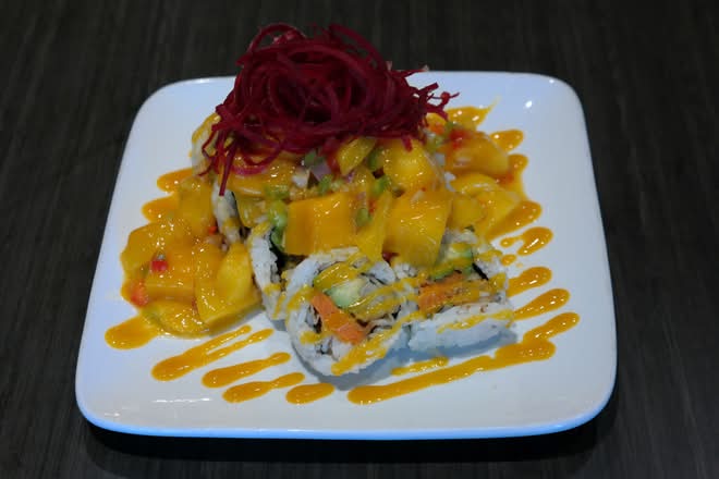 Mango Mountain Roll