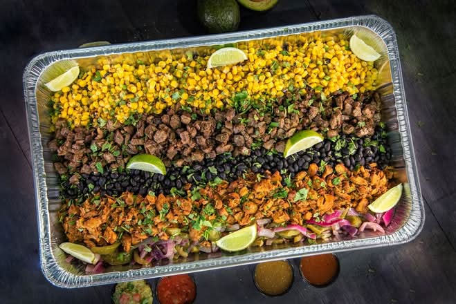 Full Tray Feeds 13-15 people