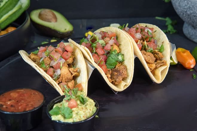 Pollo (Chicken) Taco