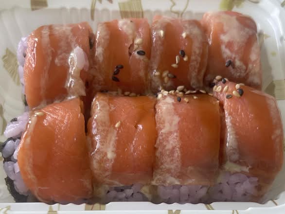 Smoked Salmon Roll
