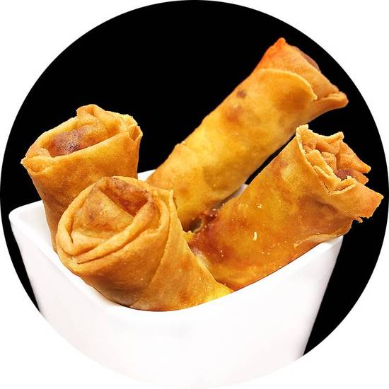 🥬 Veggie Spring Rolls (4pcs) (with sweet chili sauce)