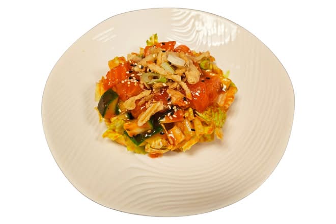 Spicy Yuja Salmon Salad