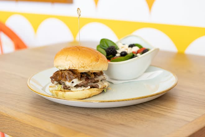 Mushroom Swiss Smash Burger - OO