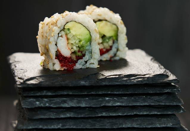 C1. California Roll (8 pcs)