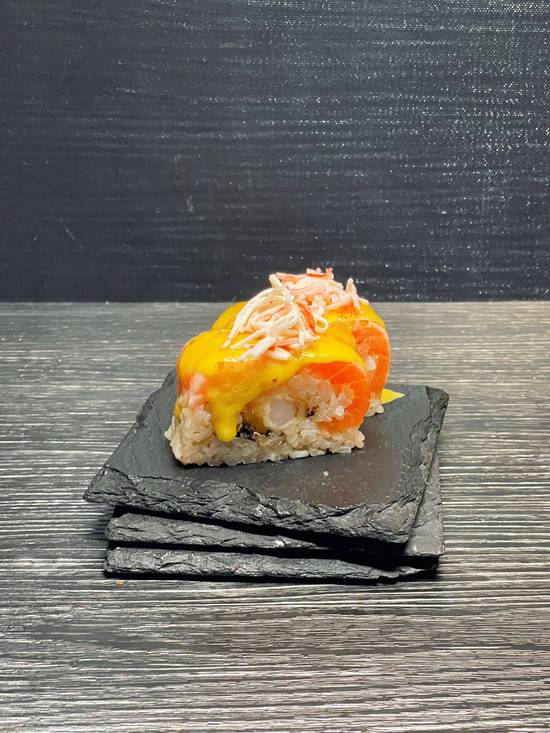 M15 Aburi Honey Mustard Salmon Oshi (8pcs)