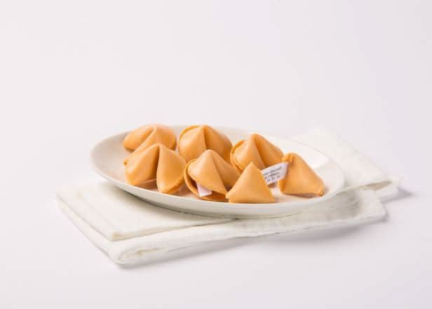 235. Fortune Cookies (6 pcs)