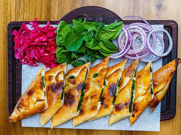 Mozzarella Pide with Spinach (Kasarli Ispanakli Pide)