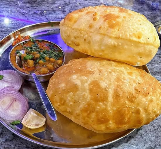 Chana Bhatura