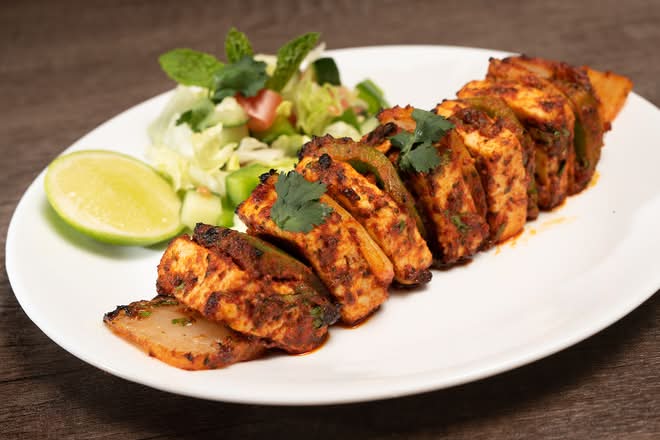 Tandoori Paneer Tikka (6pc)