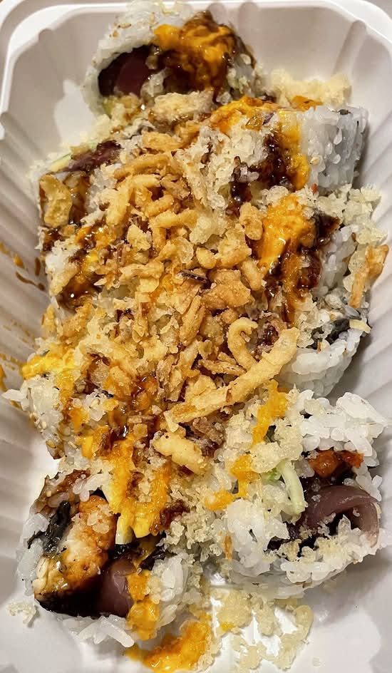 Treasure Island Roll (8-10 pcs)