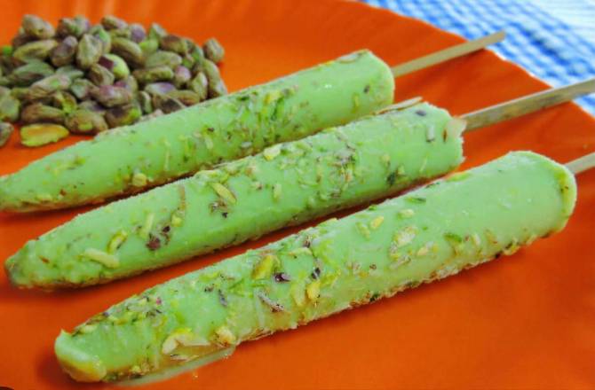 Pista kulfi