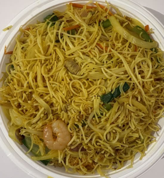 108.Singapore Style Fried Vermicelli
