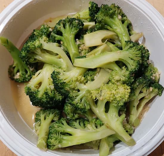 85.Stir Fried Canadian Broccoli in Garlic Sauce