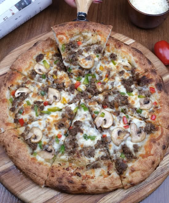 Beef Supreme Pizza
