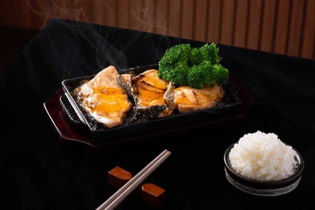 Salmon Teriyaki Don