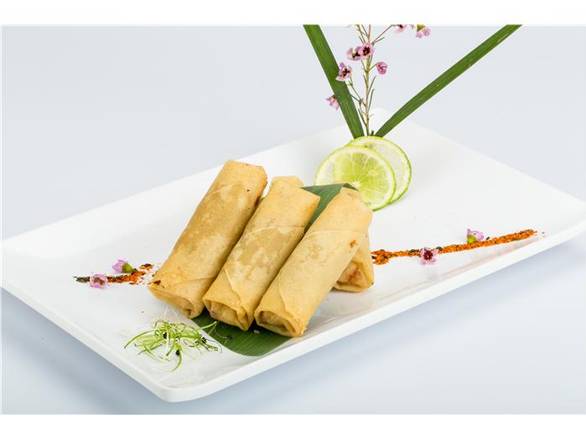 A9. Vegetable Spring Roll (8 pcs)