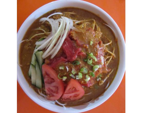 C6. Spicy Sate（Beef or Chicken) with Rice Noodle