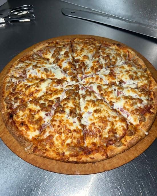 Canadian Pizza