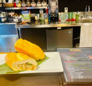 28. Banh mi végé/Vegetarian