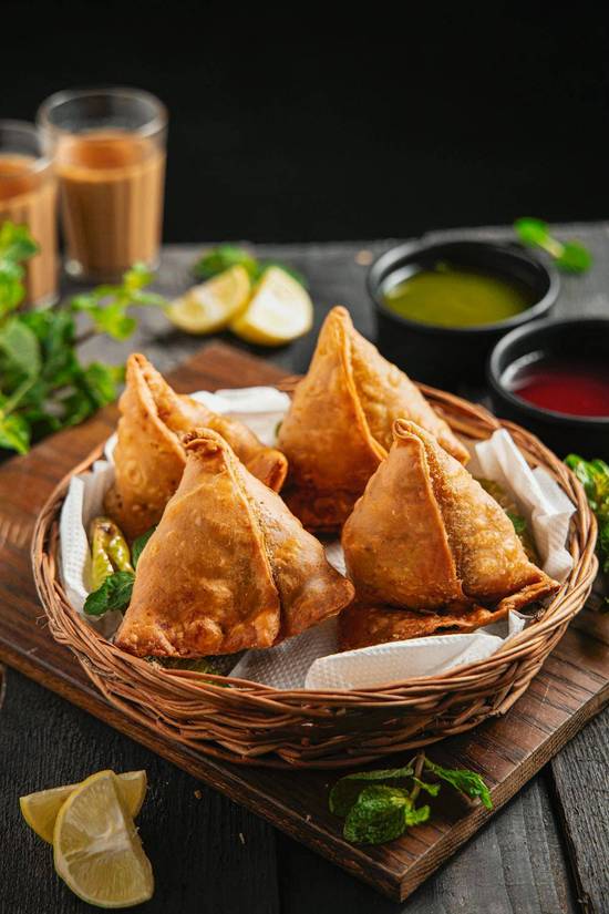Lahori Chicken Samosa(2pcs)
