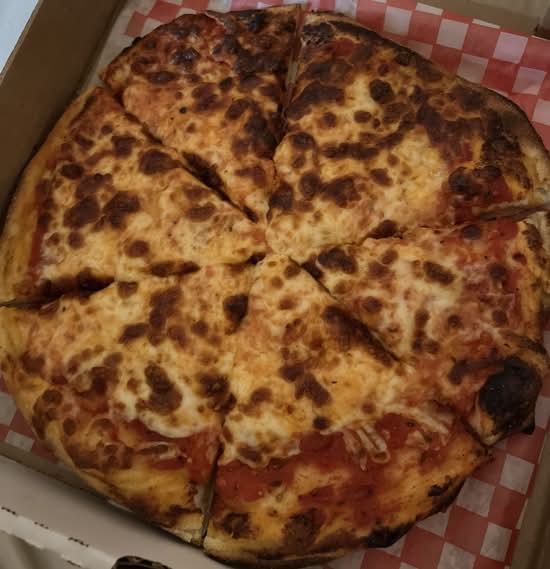 10" Small Margherita pizza