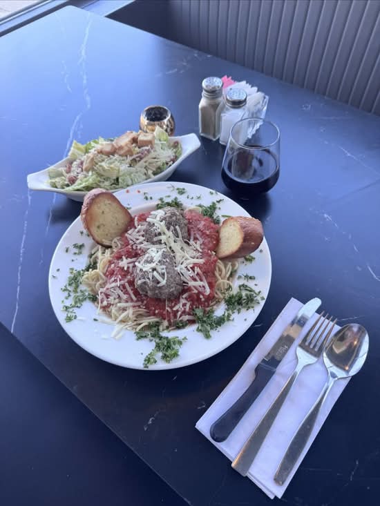 Spaghetti & Meatballs