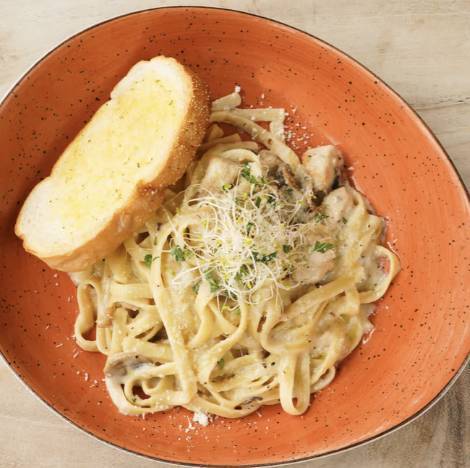Fettuccini Chicken Alfredo