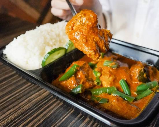 Kari Chicken on Rice
