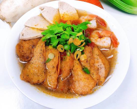 211. Vietnamese Fried Fish Cake, Shrimp, and Sausage with Vermicelli Tomato Soup