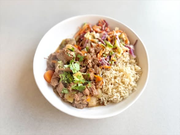 BRAISED BEEF + VEGGIE HOT BOWL