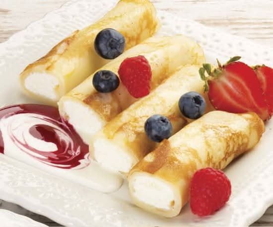 Crepes with sour-cherry and cottage cheese