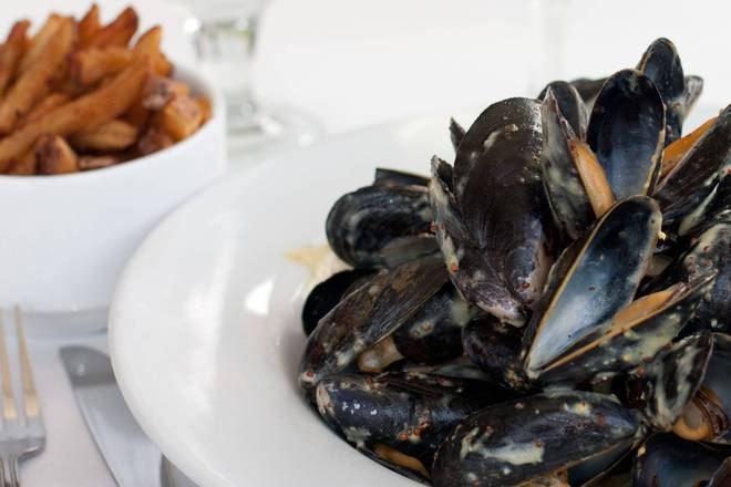 Entrees Moules Poulette