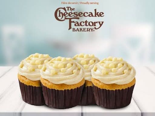 Vanilla Cupcakes (4)