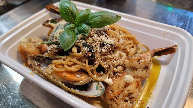 Aglio Olio with Stirred Jumbo Shrimps(6~7)